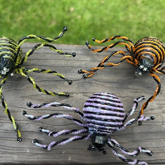 Halloween Beaded Large Body Spiders Clips Holiday Favors 3 Piece Set - Picture 1 of 5